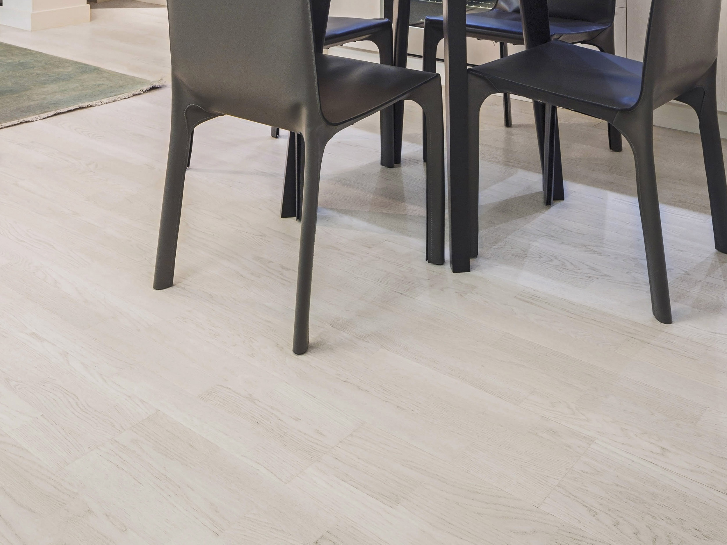 Паркетна дошка ESTA PARKET Дуб Promo Bianco Perla 3-пол. екстра матовий лак 13109